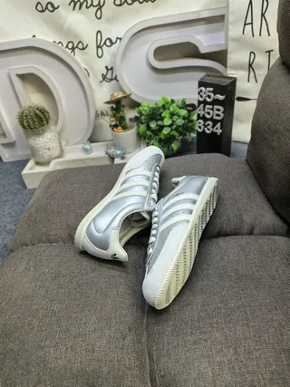 Adidas Silver Beige Retro Runner Metallic Lifestyle Sneakers 6