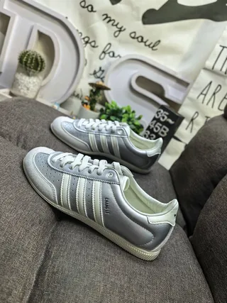 Adidas Silver Beige Retro Runner Metallic Lifestyle Sneakers 7