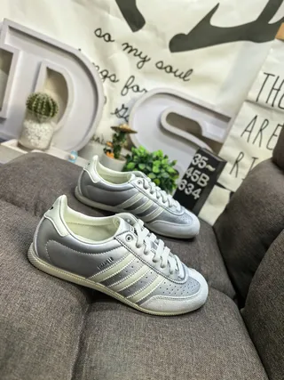 Adidas Silver Beige Retro Runner Metallic Lifestyle Sneakers 9
