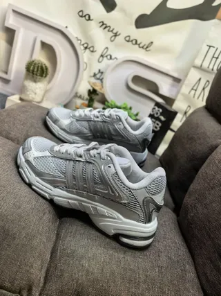 Adidas Silver Metallic Mesh Lifestyle Sneakers 7