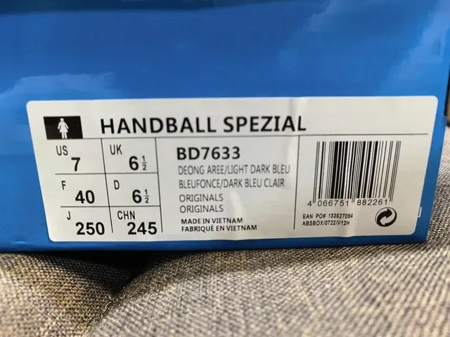 Adidas Spezial Navy Blue and Cream Lifestyle Sneakers 2
