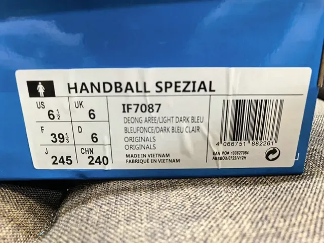 Adidas Spezial Navy Blue and Cream Lifestyle Sneakers 22
