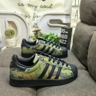 Adidas Superstar कैमोफ्लाज प्रिंट लाइफस्टाइल स्नीकर