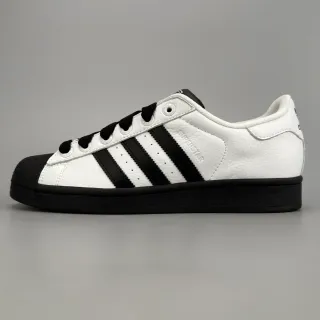 Adidas Superstar सफेद और काला लाइफस्टाइल स्नीकर