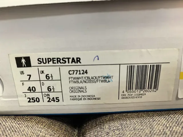 Adidas Superstar White Black Shell-Toe Lifestyle Sneakers 2