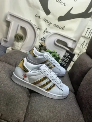 Adidas Superstar White Red Low-Top Shell Toe Lifestyle Sneakers 9