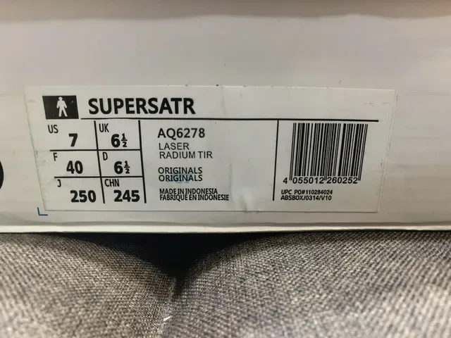 Adidas Superstar White Red Low-Top Shell Toe Lifestyle Sneakers 12