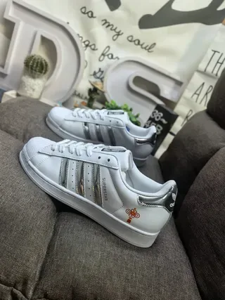 Adidas Superstar White Red Low-Top Shell Toe Lifestyle Sneakers 17