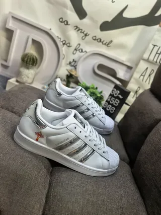 Adidas Superstar White Red Low-Top Shell Toe Lifestyle Sneakers 19