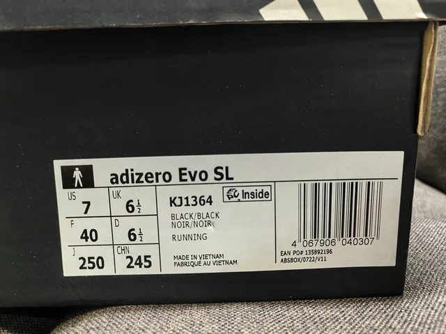 Adidas White Black Engineered Mesh Upper Three-Stripe Side Branding Running Shoes 22