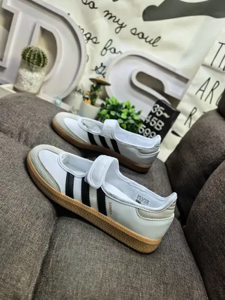 Adidas White Black Laceless Velcro Strap Three-Stripe Side Panel Lifestyle Sneakers 7