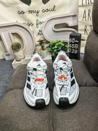 Adidas White Black Mesh Upper Three-Stripe Side Panel Lifestyle Sneakers 10