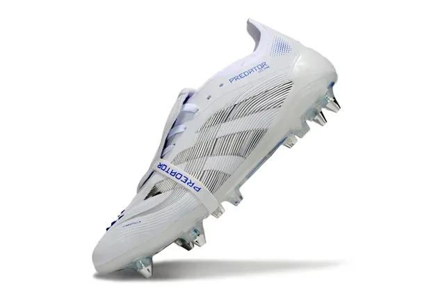 Adidas Brancos e Azuis Sapatos de Futebol con Upper Sintético e Acentos de Marca para Firm Ground 3