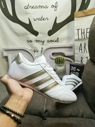 Adidas White Gold Leather Upper Three-Stripe Side Panel Lifestyle Sneakers 5