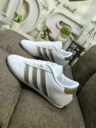 Adidas White Gold Leather Upper Three-Stripe Side Panel Lifestyle Sneakers 7
