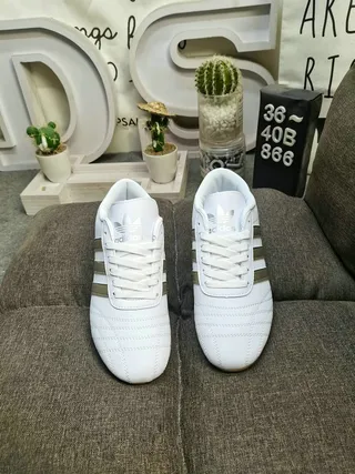 Adidas White Gold Leather Upper Three-Stripe Side Panel Lifestyle Sneakers 10