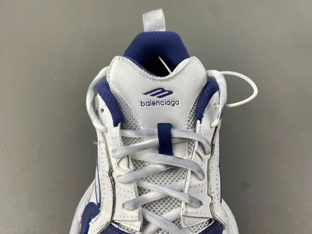 Adidas White Navy Sculpted Midsole Layered Nylon/synthetic Overlays Chunky Sneakers 6
