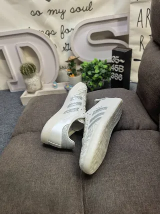 Adidas White Silver Low-Top Leather-Like Upper Lifestyle Sneakers 6