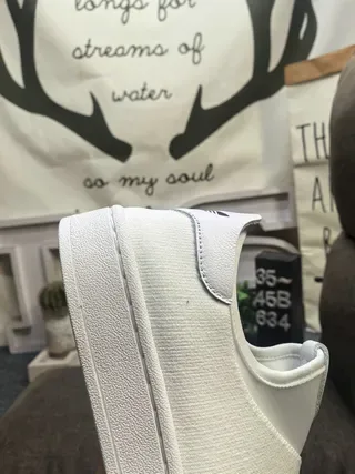 Adidas Chaussures Lifestyle Blanches à Enfiler avec Sangle Croisée Élastique 3