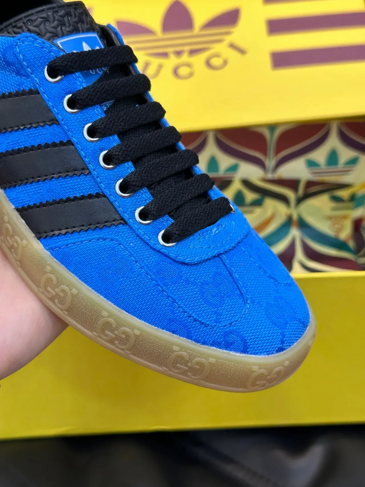Adidas x Gucci Samba Blue and Black Lifestyle Sneakers 3