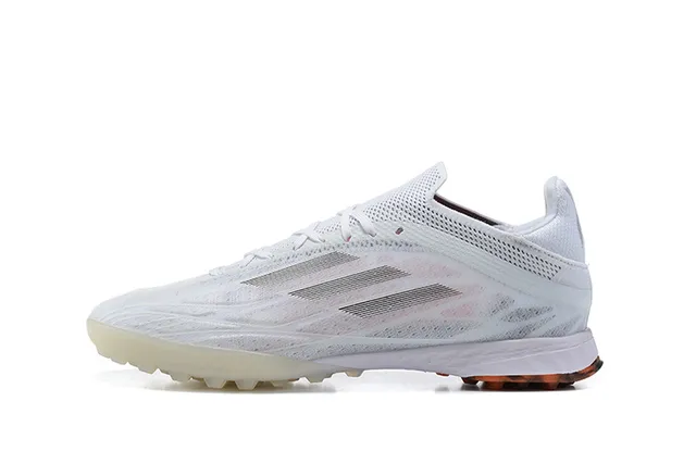 Adidas X Blanc et Orange Haut en Malla Engineered Silhouette de Coupe Basse Silhouette Turf Chaussures de Football 10