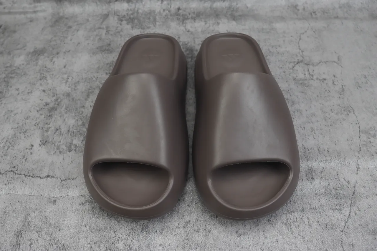 Adidas Yeezy Slide Brown Molded Slipper 2