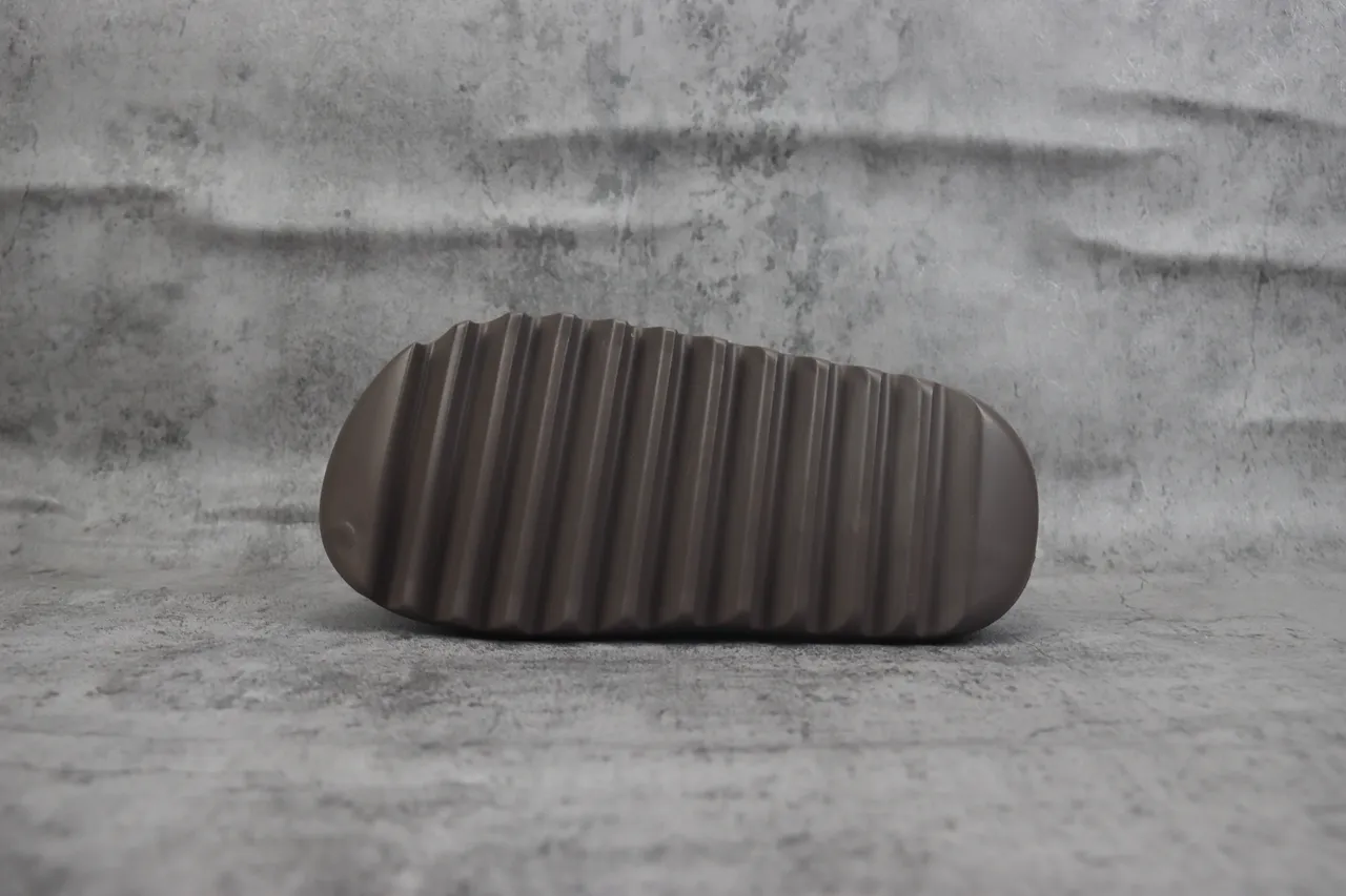 Adidas Yeezy Slide Brown Molded Slipper 6