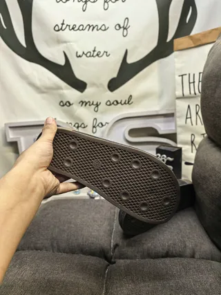 Adidas Yeezy Slide Charcoal Woven Slipper 4