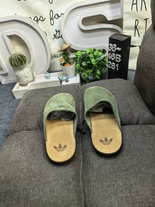 Adidas Yeezy Slide Olive Green Suede Slippers 8