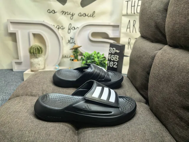 Adidas Yeezy Slide White Black Slippers 21