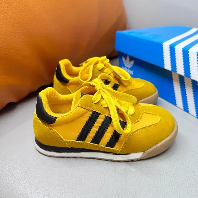 Adidas Yellow Black Retro Runner Suede Upper Lifestyle Sneakers 19