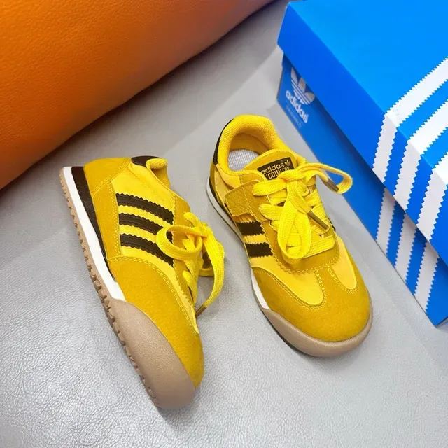 Adidas Yellow Black Retro Runner Suede Upper Lifestyle Sneakers 24