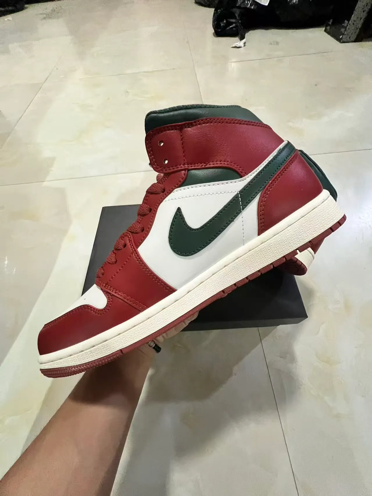 Air Jordan 1 High Burgundy Green White Basketball Shoes 5