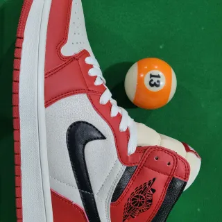Air Jordan 1 High Red White Black Basketball Shoes