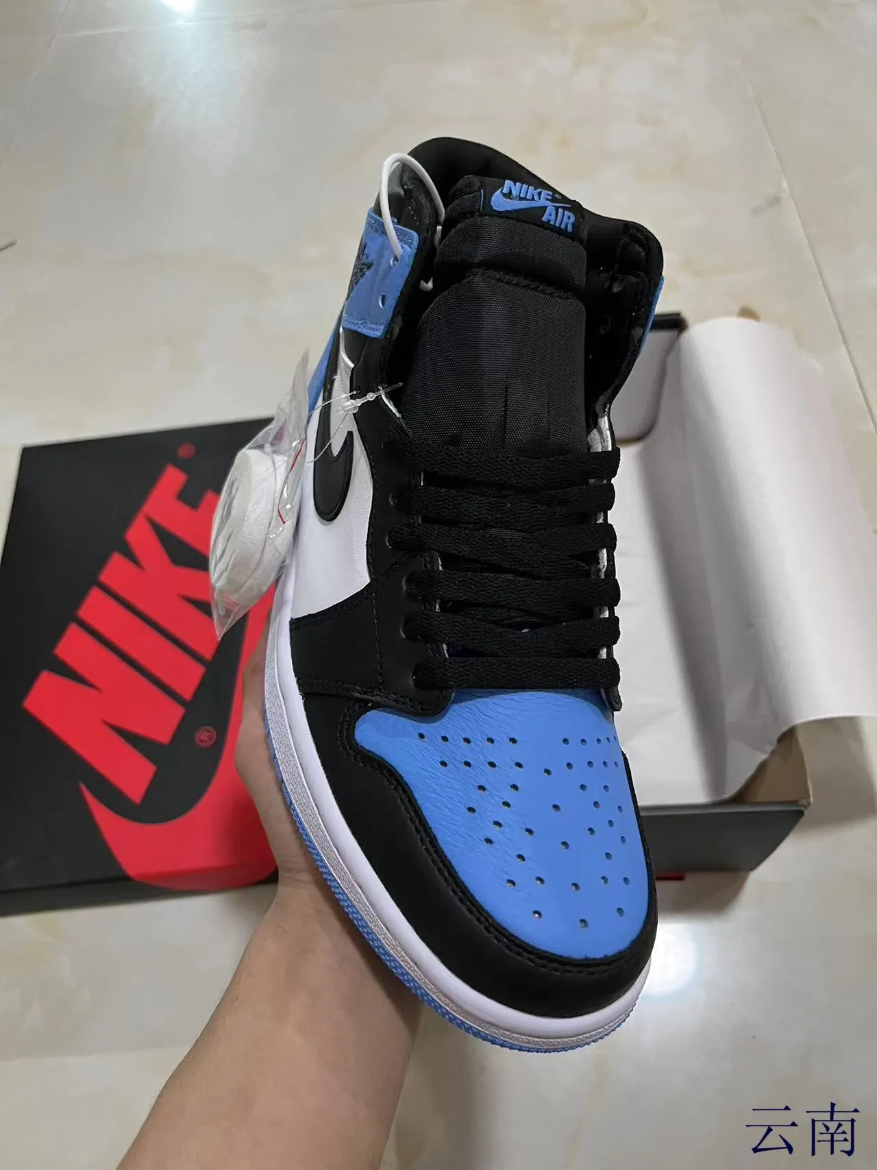 Air Jordan 1 High Top White Black University Blue Basketball Shoes 2