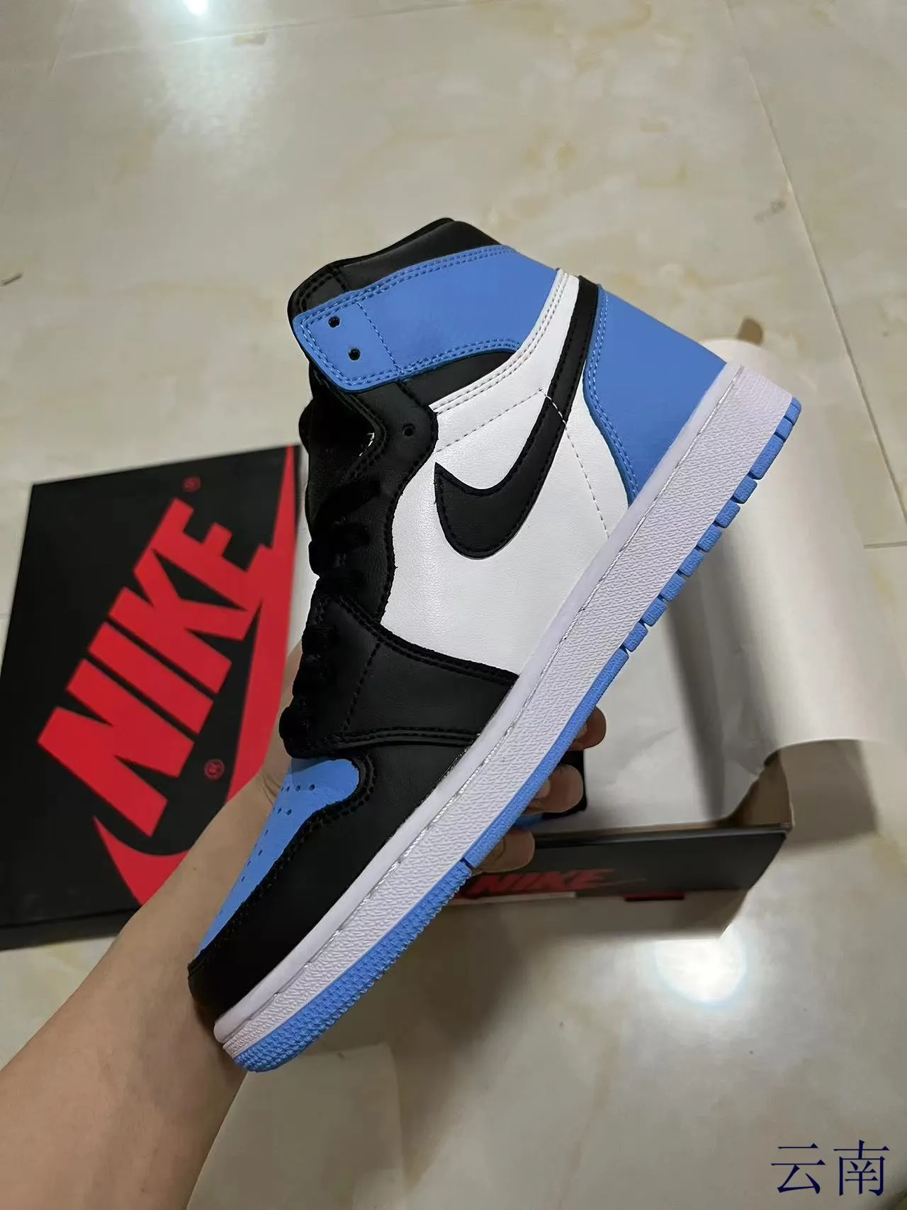 Air Jordan 1 High Top White Black University Blue Basketball Shoes 4