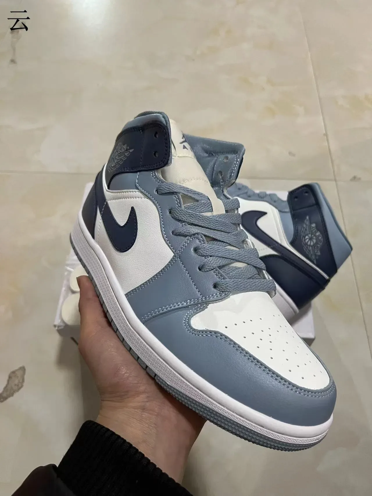 Air Jordan 1 High Top Blanc Navy Gris Chaussures de Basketball 2
