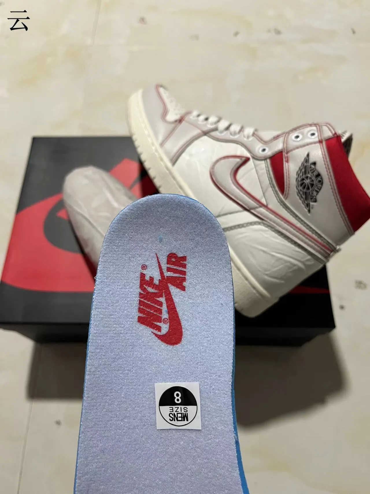 Air Jordan 1 High Tênis de Basquete Couro Crinkled Branco e Vermelho 9
