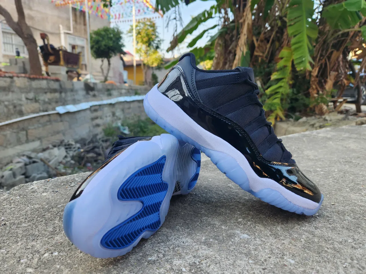 Air Jordan 11 Preto Azul Couro Patentado Capa da Ponta Malha Superior Tênis de Basquete 4