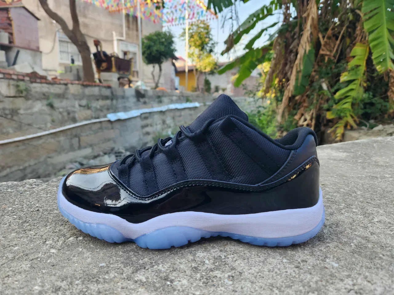 Air Jordan 11 Preto Azul Couro Patentado Capa da Ponta Malha Superior Tênis de Basquete 6