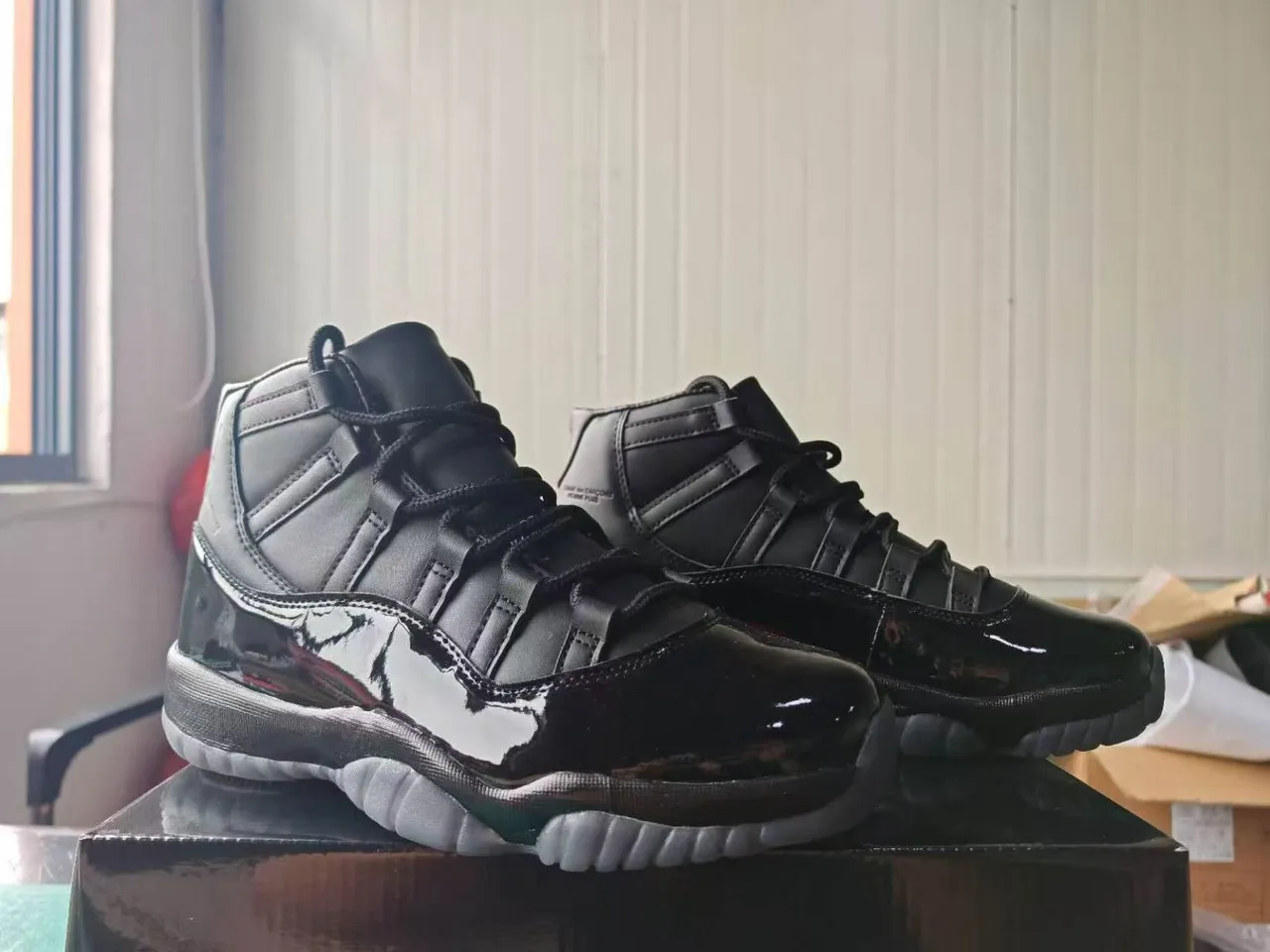Air Jordan 11 Black Patent Leather Basketball Shoes 2