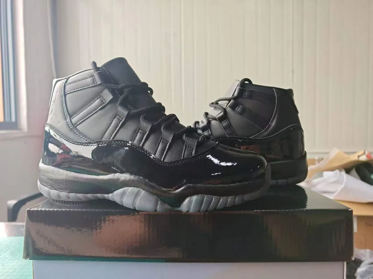 Air Jordan 11 Black Patent Leather Basketball Shoes 5