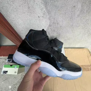 Air Jordan 11 Black Patent Leather White Ice Basketball Shoes