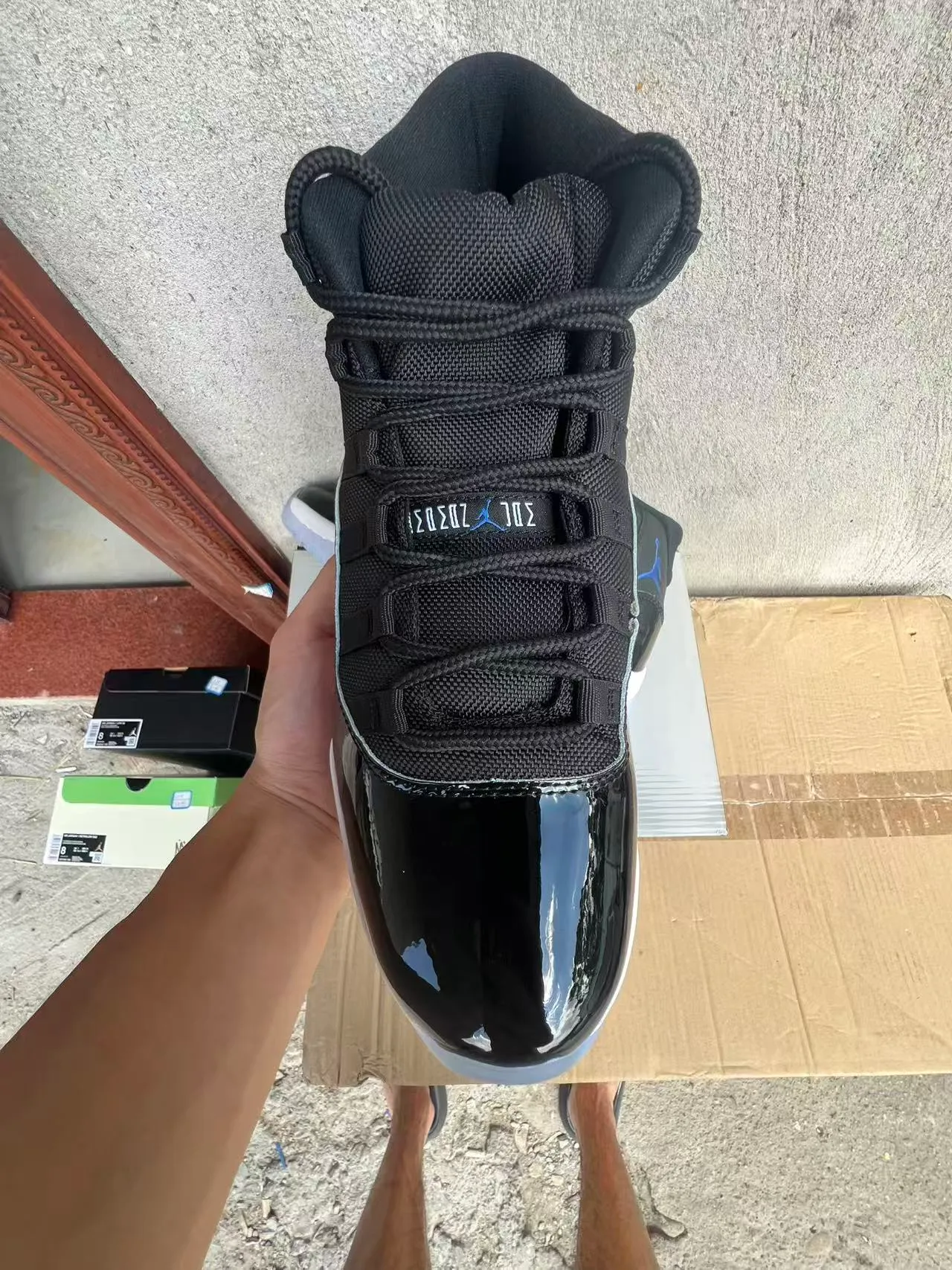 Air Jordan 11 Black Patent Leather White Ice Basketball Shoes 3