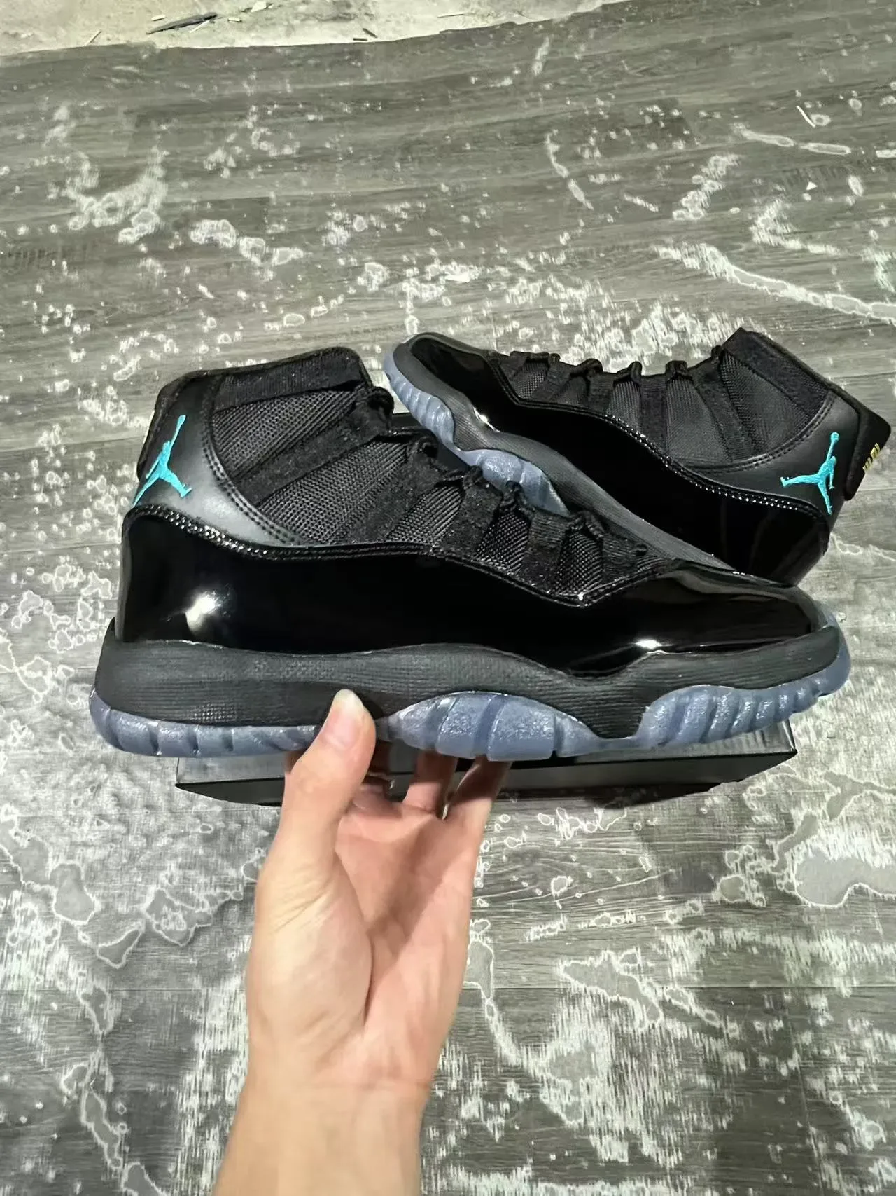 Air Jordan 11 Noir Turquoise Cuir Patent Chaussures de Basketball 7