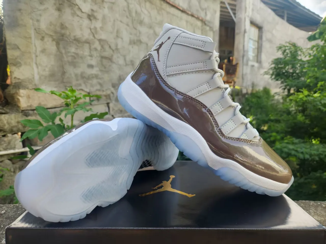 Air Jordan 11 Light Gray and Brown Patent Leather Basketball Shoes 3