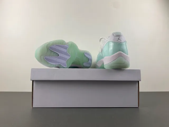 Air Jordan 11 Mint Green Patent Leather Basketball Shoes 17