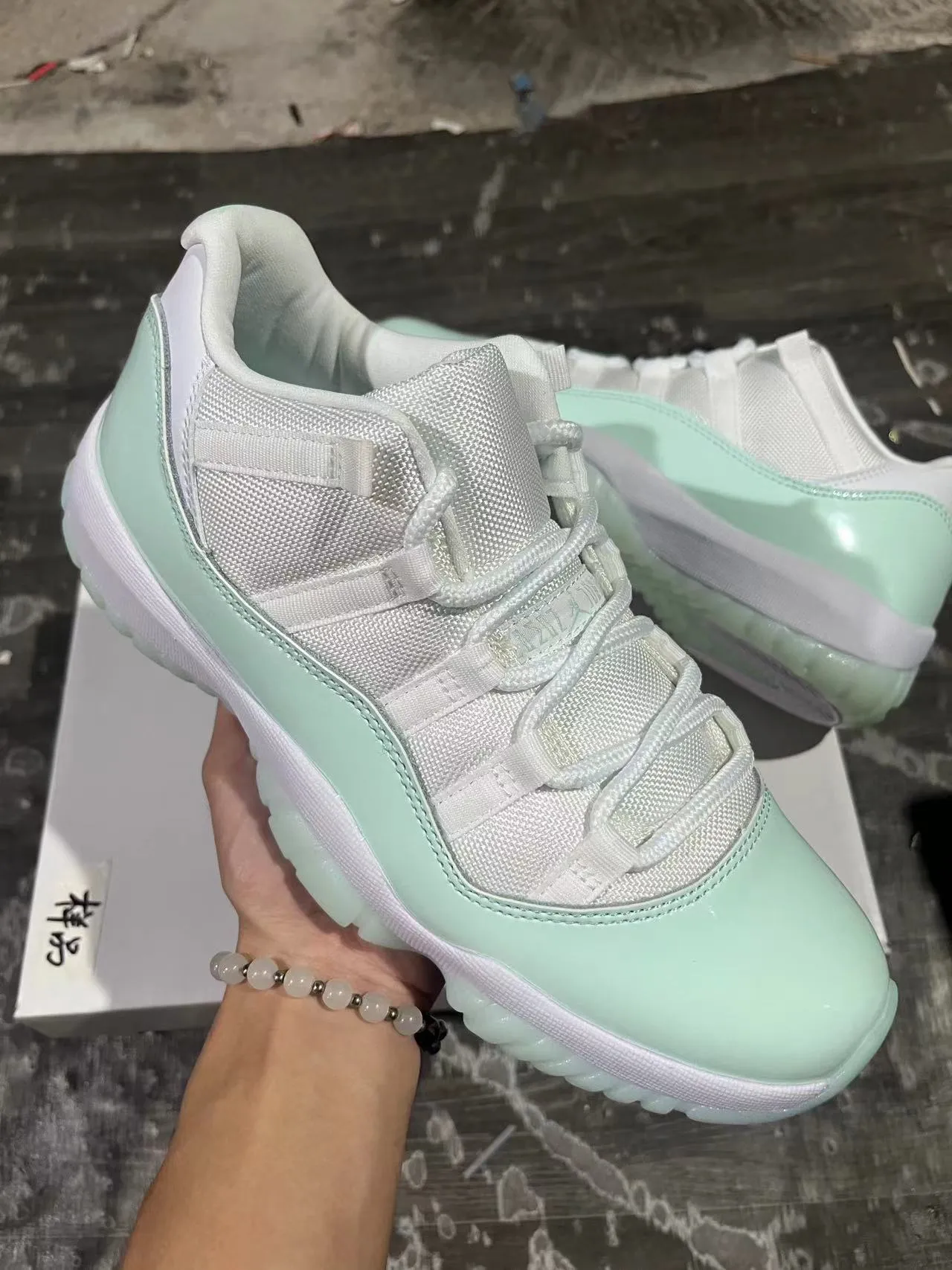 Air Jordan 11 Mint Green Patent Leather Basketball Shoes 2