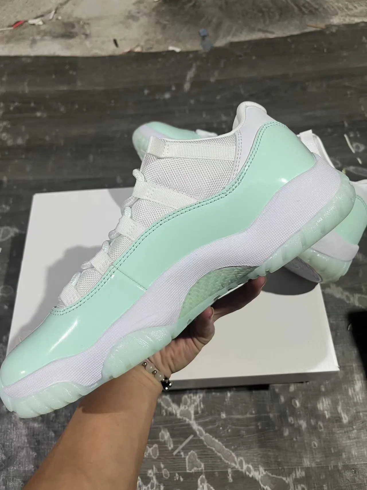 Air Jordan 11 Mint Green Patent Leather Basketball Shoes 5