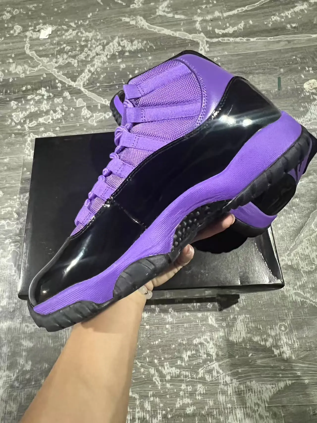 Air Jordan 11 Purple and Black Patent Leather Basketball Shoes 5